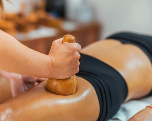 <a href="https://maisonevenia.com/categorie/traitement/massages/" rel="tag">Massages</a>, <a href="https://maisonevenia.com/categorie/traitement/sculpture-corporelle/" rel="tag">Sculpture corporelle</a>, <a href="https://maisonevenia.com/categorie/traitement/" rel="tag">Traitement</a>