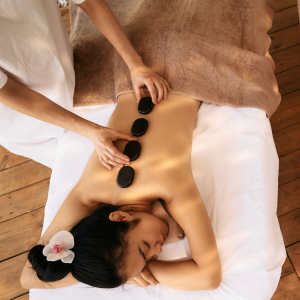 <a href="https://maisonevenia.com/categorie/traitement/massages/" rel="tag">Massages</a>, <a href="https://maisonevenia.com/categorie/traitement/" rel="tag">Traitement</a>
